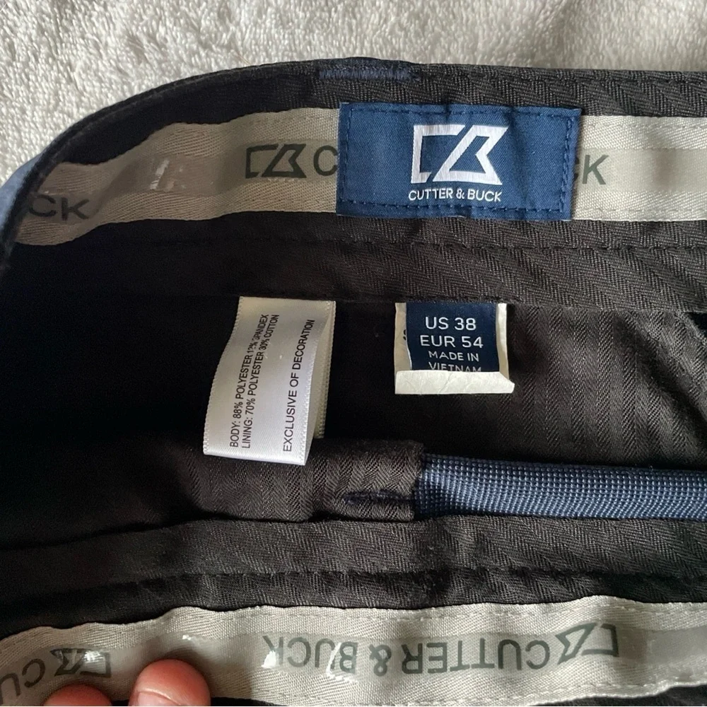 Cutter & Buck dry tec golf shorts, navy blue, size 38